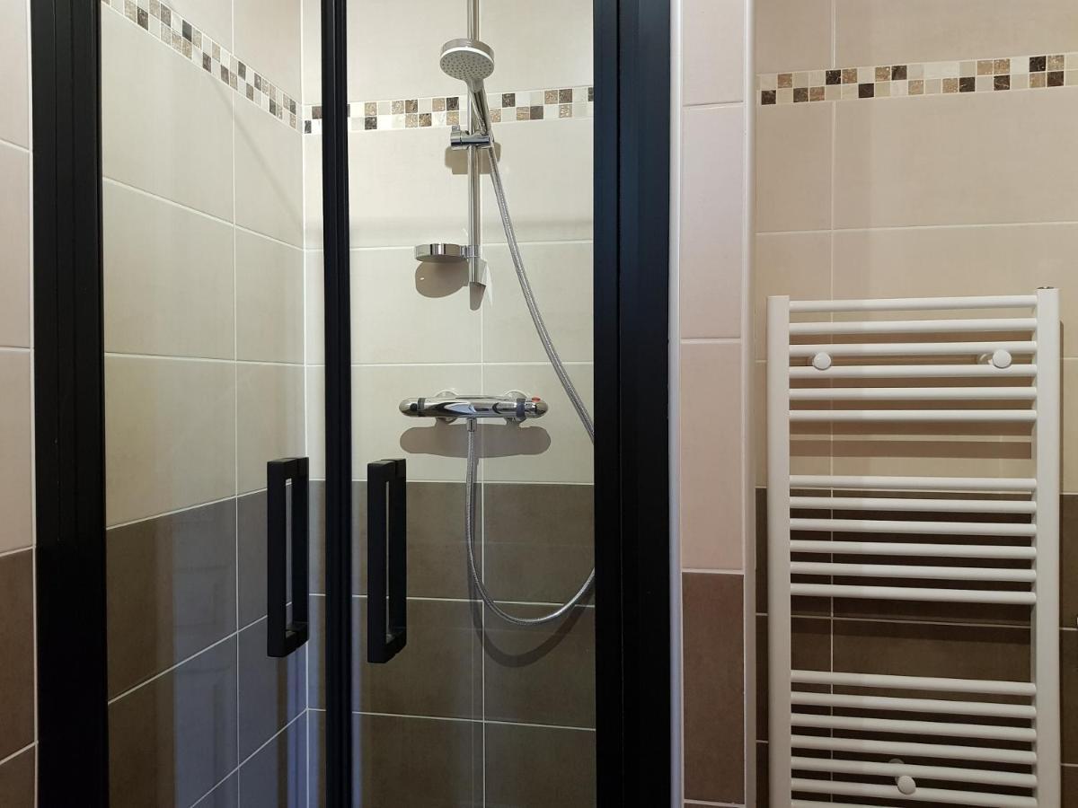 Domaine De Pelouaille - Chambre D'Hotes Saint-Jean-dʼAngély Eksteriør bilde
