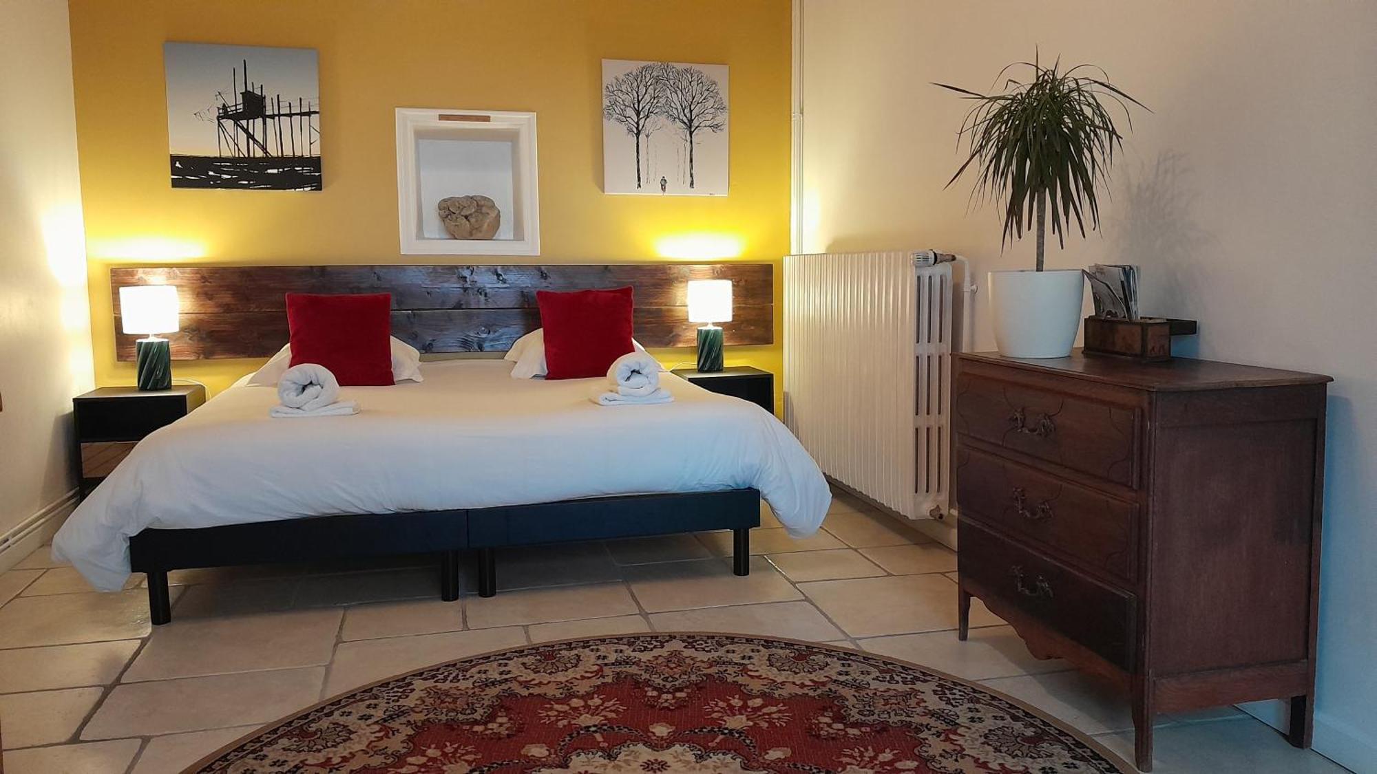 Domaine De Pelouaille - Chambre D'Hotes Saint-Jean-dʼAngély Eksteriør bilde